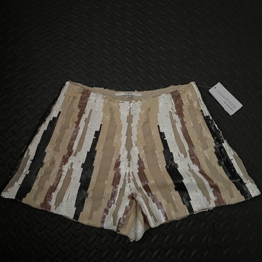Guess mini short sequened